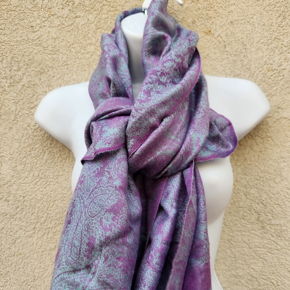 Pashmina Scarf Purple Silk Fringe Shawl Wrap Floral 27 x 70 - Picture 2 of 5